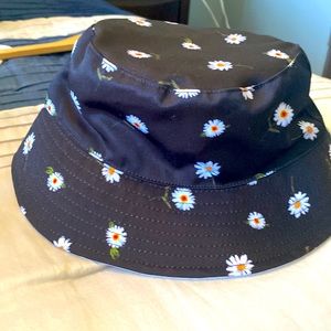 Sun hat.
